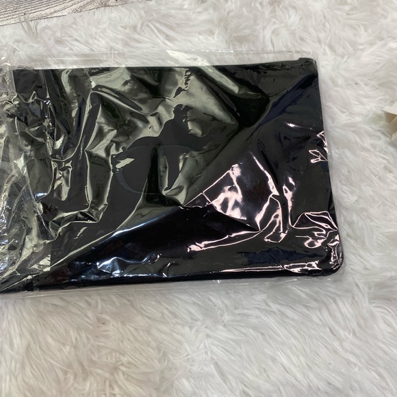 Christian Dior Black Cosmetic Bag Embroider Logo New - Picture 4 of 10